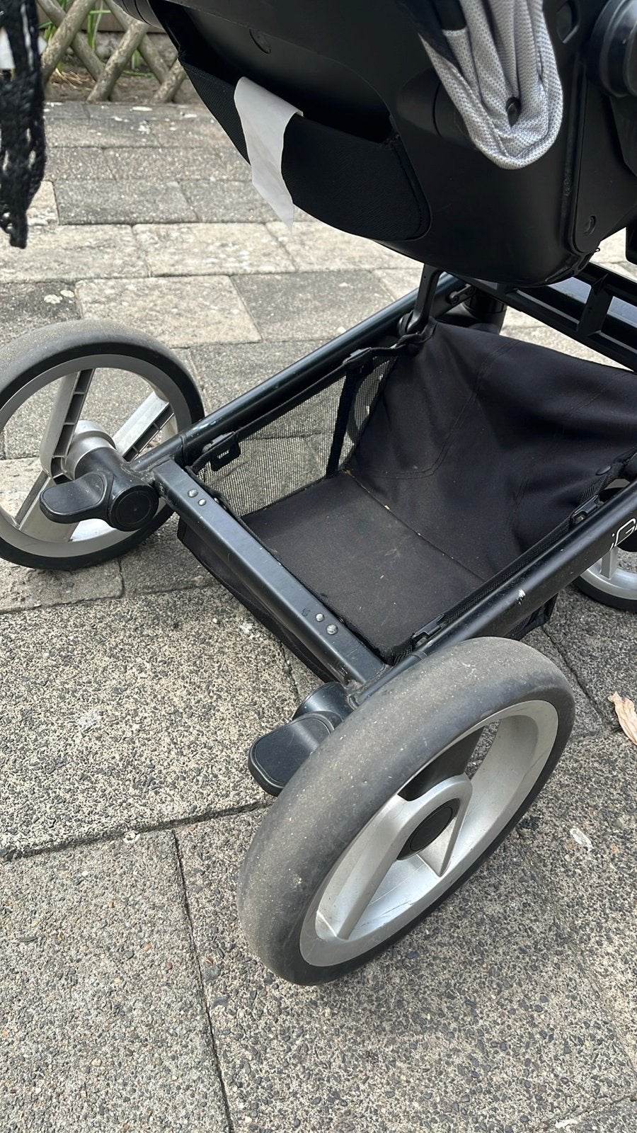 Grijze kinderwagen met defecte sluiting, Ophalen, Gebruikt, Kinderwagen, Overige merken