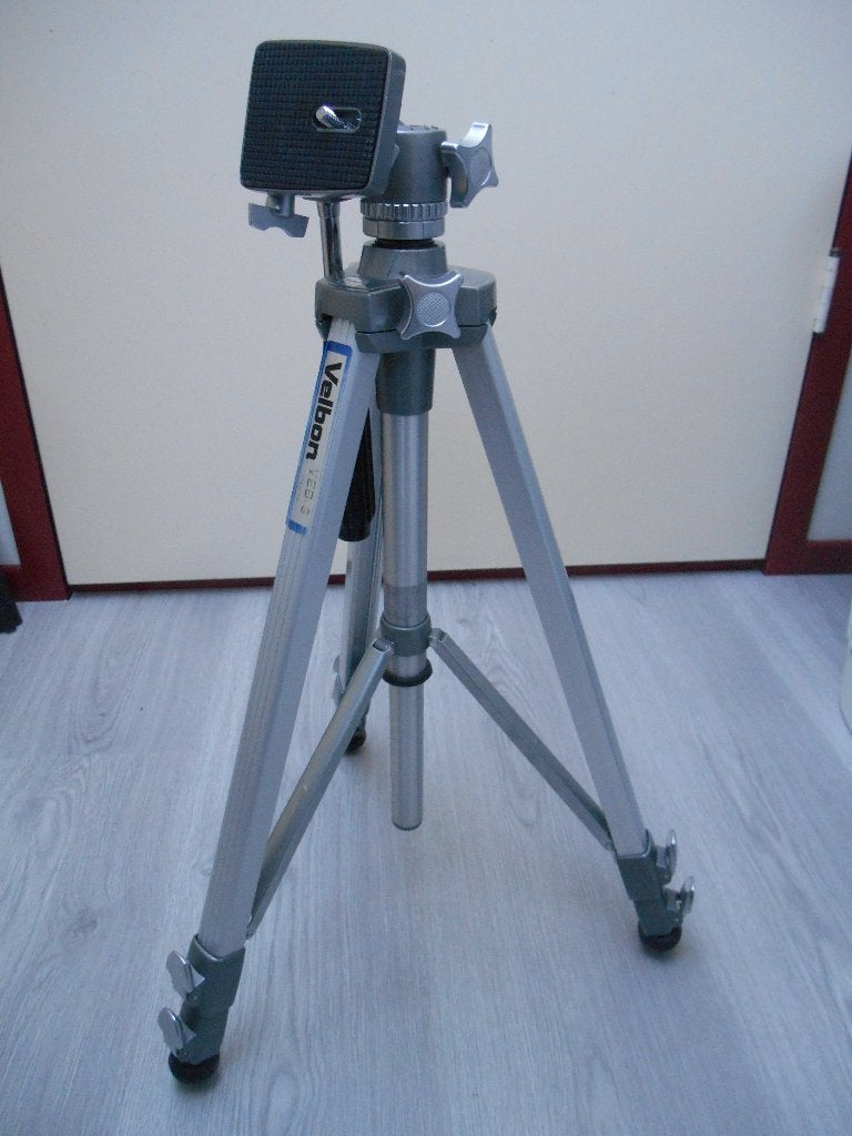 Velbon statief, Ophalen of Verzenden, Zo goed als nieuw, 125 tot 150 cm, Driepoot