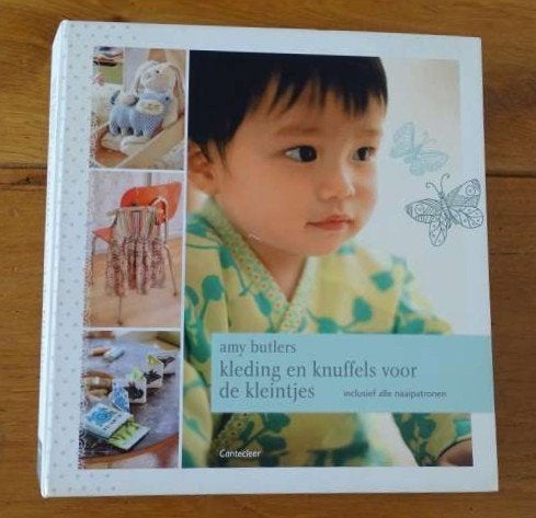 Kleding en knuffels voor de kleintjes baby's - Amy Butler, Boeken, Amy Butler, Ophalen of Verzenden, Zo goed als nieuw, Borduren en Naaien