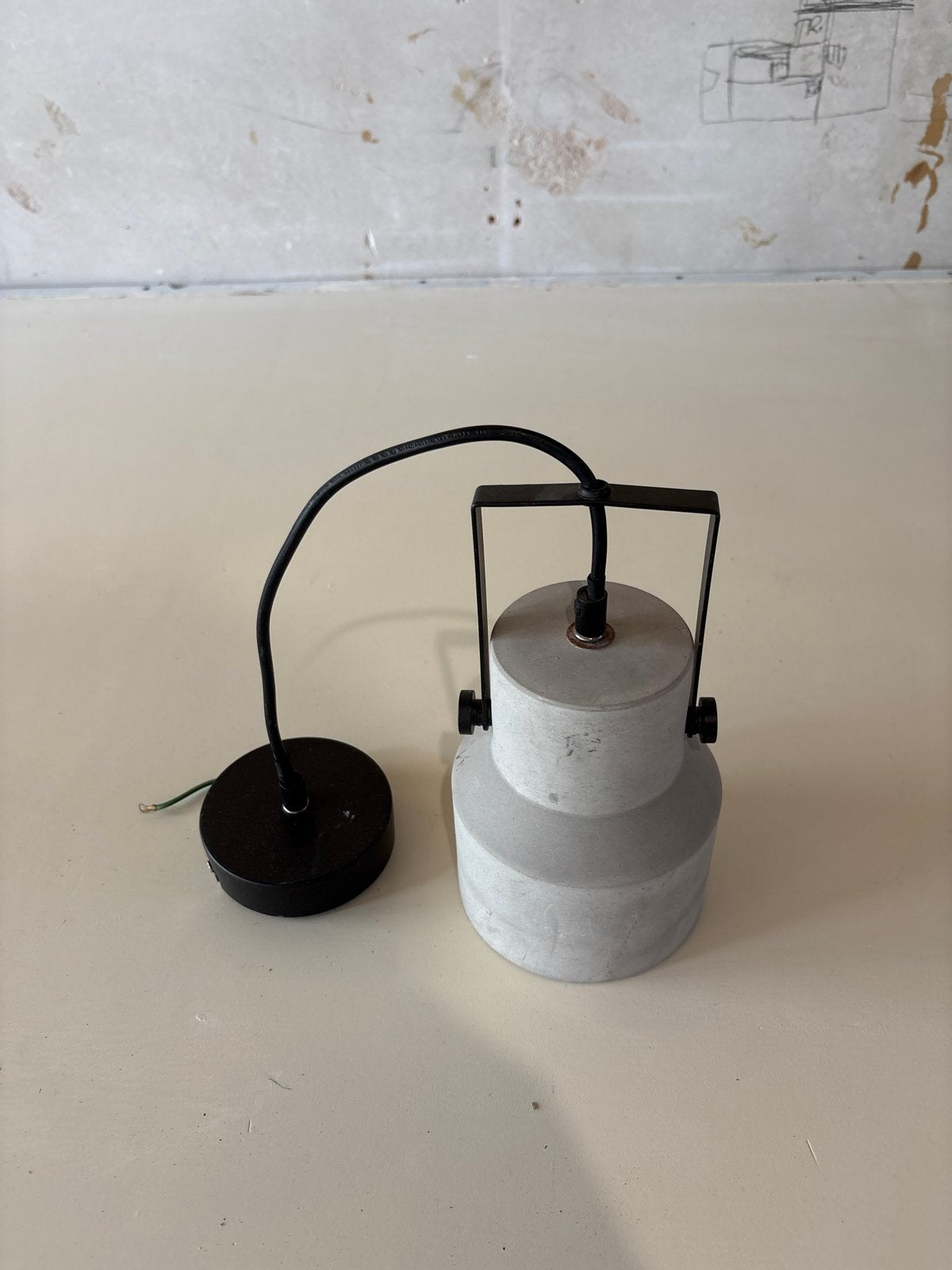 Betonnen Hanglamp E14 - Industriële Stijl, Ophalen of Verzenden, Nieuw, Steen/keramiek, E14 (klein)