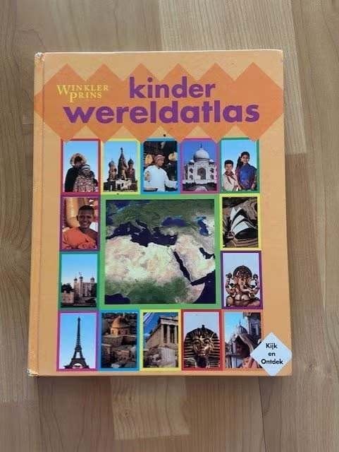Kinder Wereldatlas - Winkler Prins - Dorling Kindersley, Boeken, Gelezen, Overige atlassen, 2000 tot heden, Ophalen of Verzenden