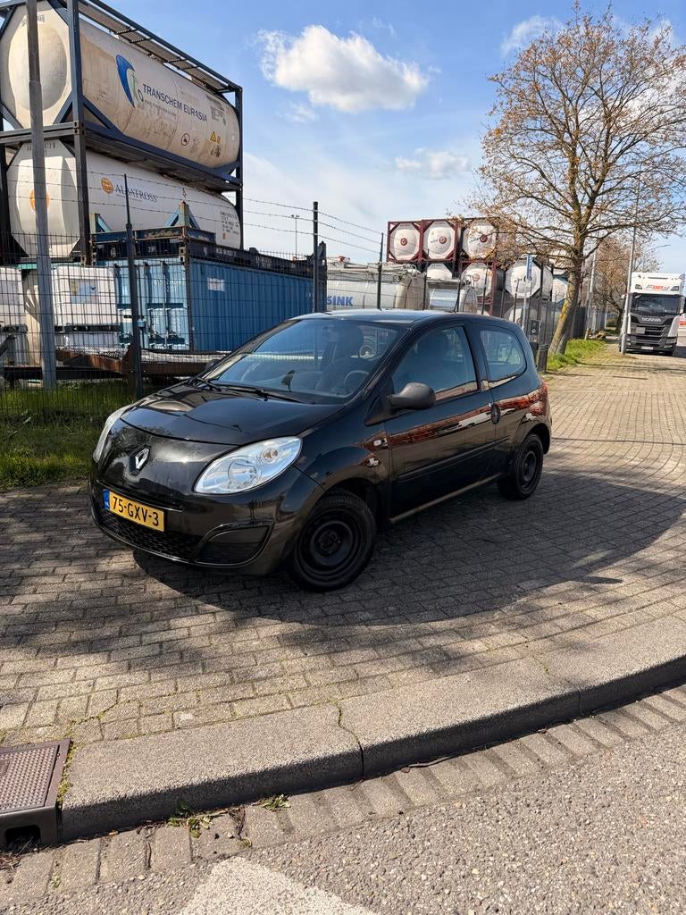 Renault Twingo 1.1 2008 Zwart km 106334, Auto's, Voorwielaandrijving, Twingo, 31 €/maand, 4 cilinders