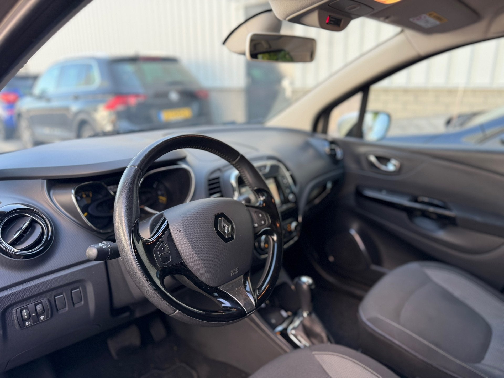 Renault Captur 1.2 TCe Dynamique Automaat Camera Keyless, Euro 5, Stof, Zwart, 4 cilinders