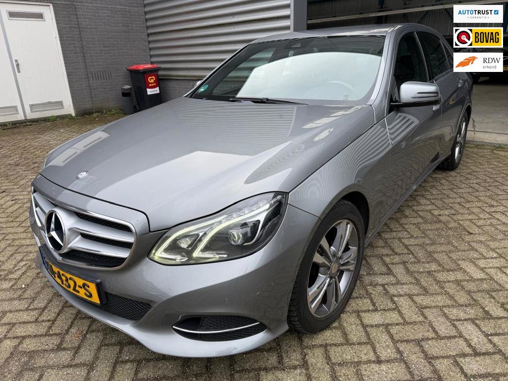 Mercedes-Benz E-klasse 220 CDI Prestige Avantgarde, Auto's, Automaat, Euro 5, Achterwielaandrijving, Gebruikt