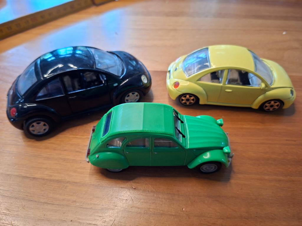3 miniaturen kever en 2cv, Hobby en Vrije tijd, Modelauto's | 1:24, Ophalen