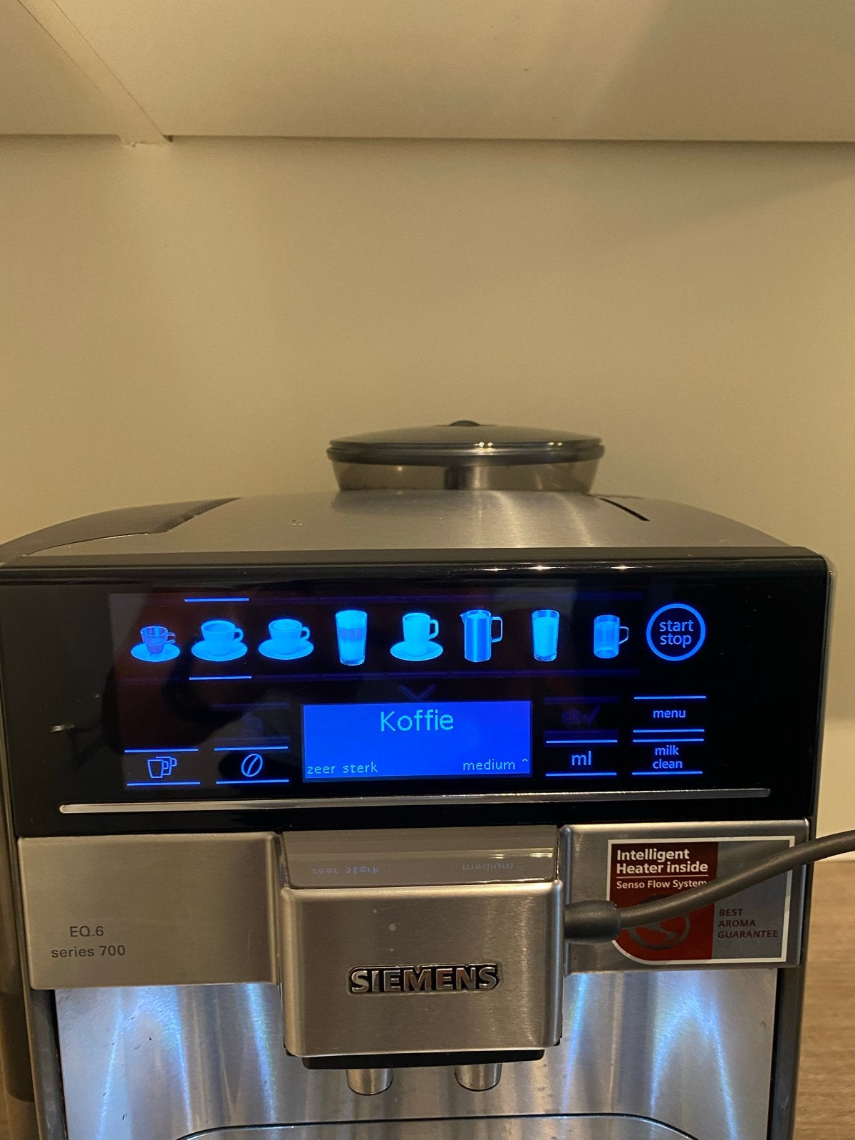 2x Siemens EQ.6 Series 700 koffiebonenmachines, Witgoed en Apparatuur, Koffiezetapparaten, Ophalen, Gebruikt, Koffiemachine, Koffiebonen