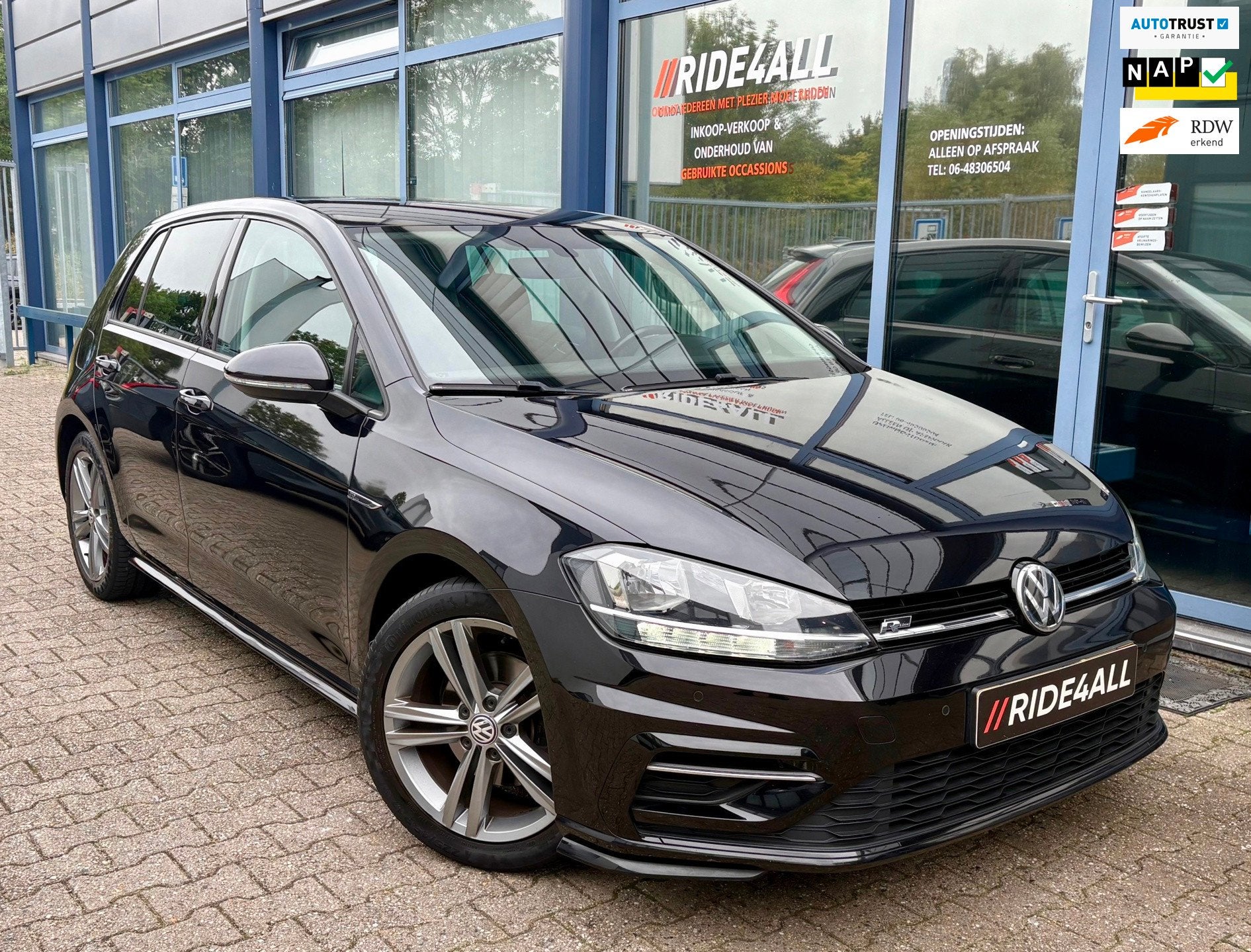 Volkswagen Golf 1.4 TSI R-Line/CARPLAY/LEDER/STOELVW, Dealer onderhouden, 125 pk, Gebruikt, 4 cilinders
