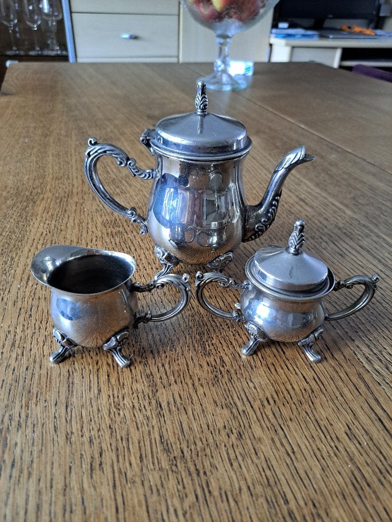 Brokante  miniaturen theeset, Ophalen of Verzenden