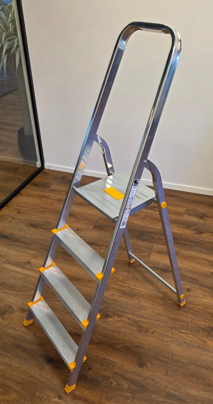 NIEUW huishoudtrap, Ophalen, Nieuw, Minder dan 2 meter