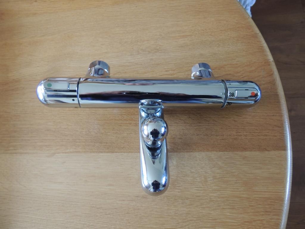 badkraan 15 cm douchekraan 12 cm en complete wastafelkraan, Doe-het-zelf en Verbouw, Sanitair, Ophalen, Zo goed als nieuw, Chroom