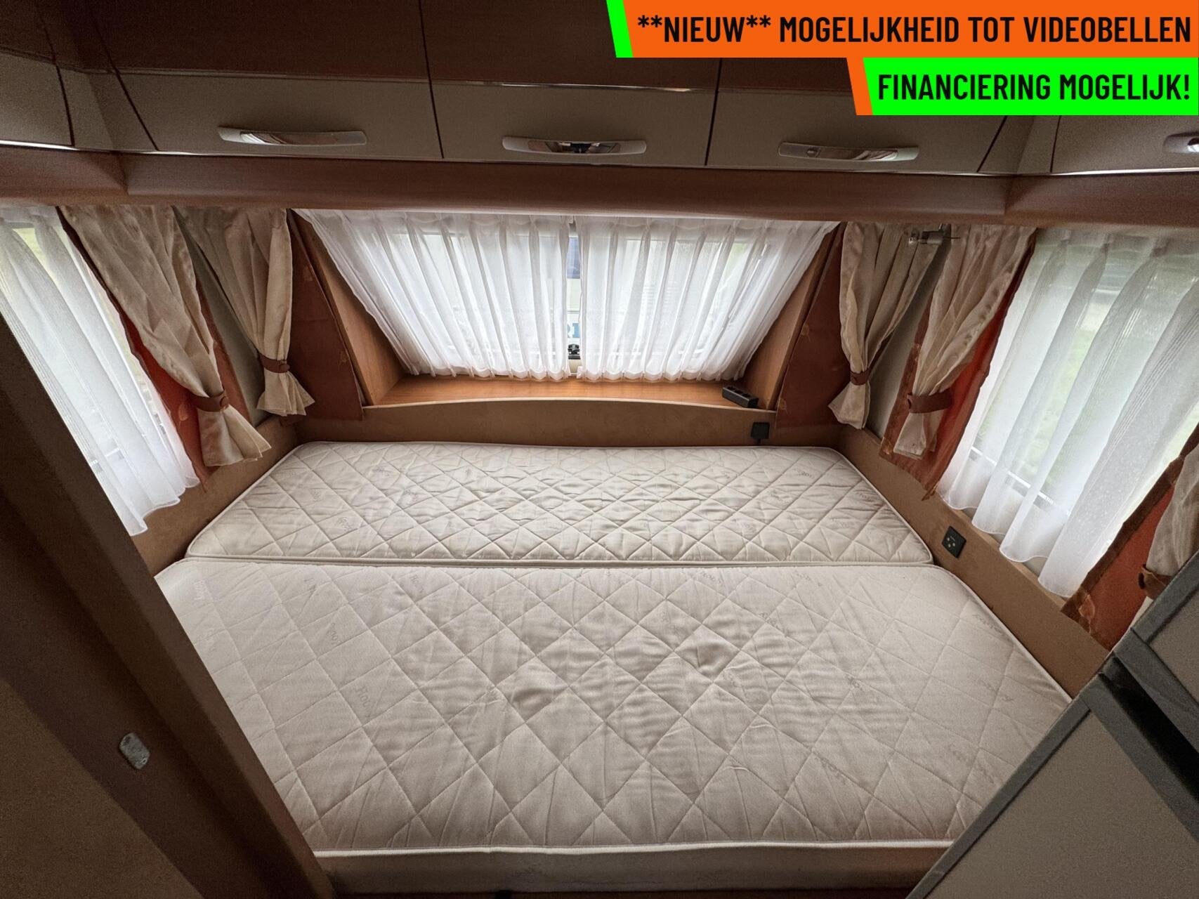 Hobby 440 SF EXCELLENT, DWARSBED, TREINZIT, MOVER, Hobby, Bedrijf, Hordeur, 6 tot 7 meter