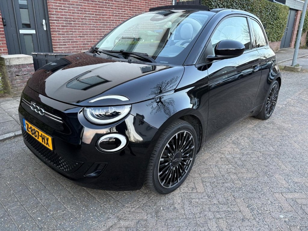 FIAT 500E CABRIO 42KWH MAGIC-EYE17"INCH NIEUWE BANDEN + APK!