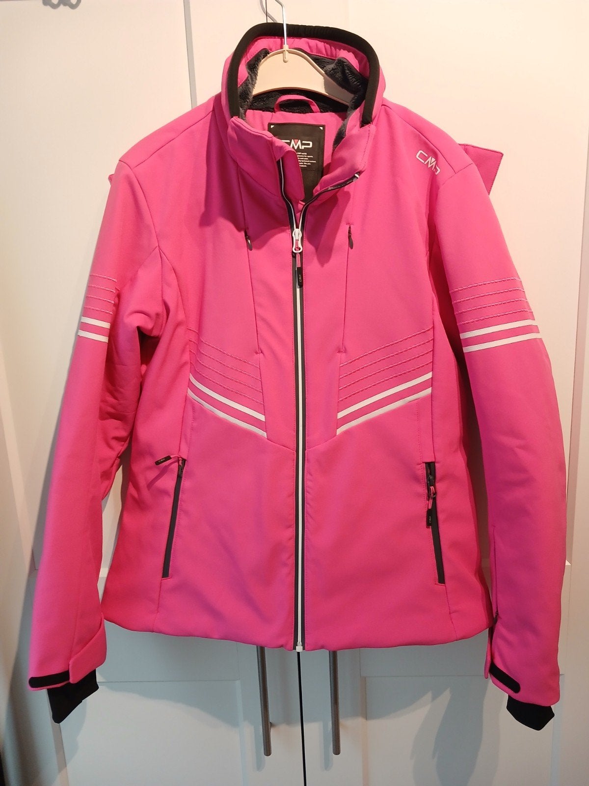 Prachtige ski jas jack CMP maat 42 softshell 4 way stretch, Verzenden, Maat 42/44 (L), Zo goed als nieuw, CMP