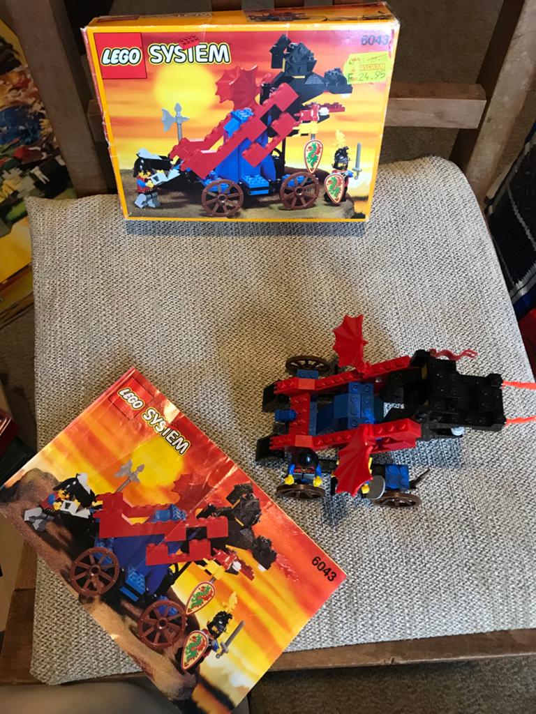 Lego System 6043 Dragon Defender - Compleet met doos en inst, Gebruikt, Lego, Ophalen of Verzenden, Compleet