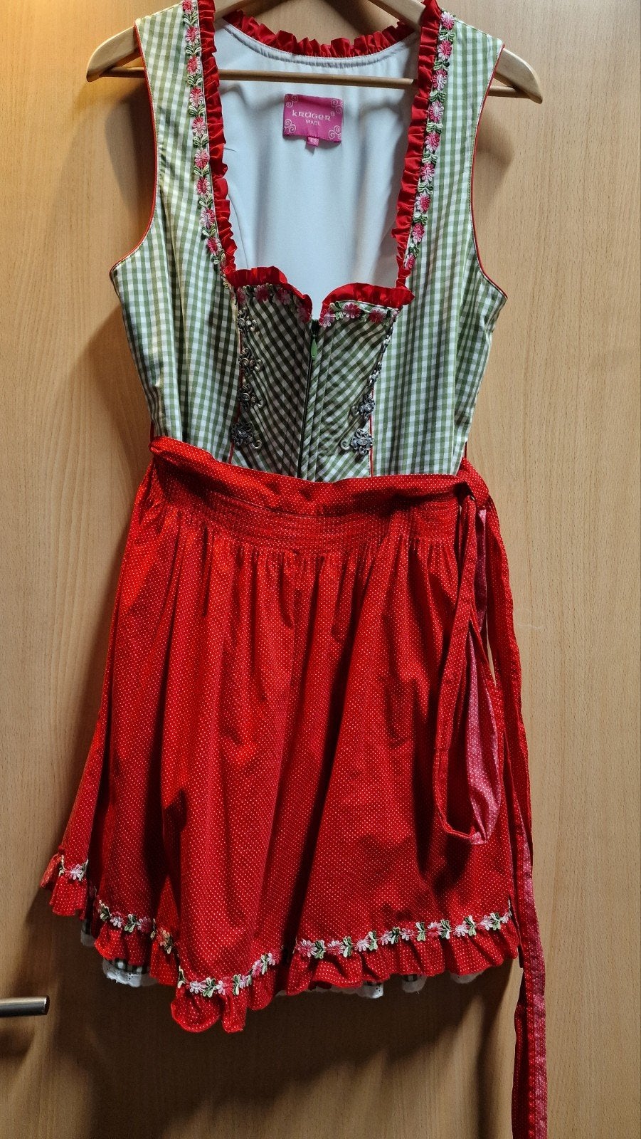 Krüger Madl Dirndl maat 42 groen rood, Ophalen of Verzenden, Zo goed als nieuw, Maat 42/44 (L), Overige thema's