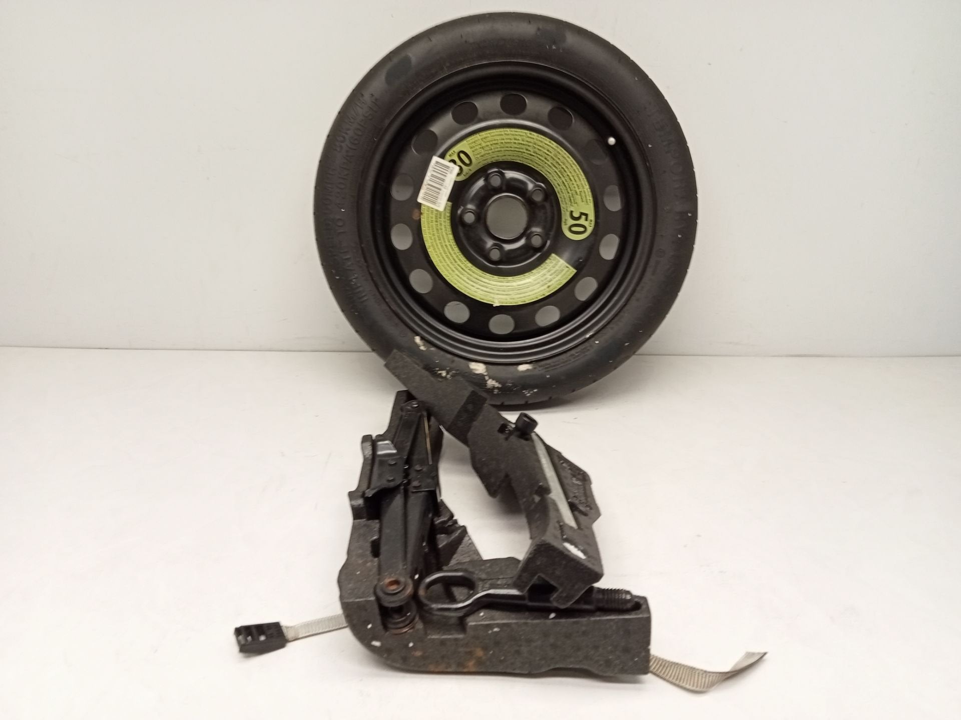 VW Golf 7 8 Thuiskomer Reservewiel Band Hankook 5x112 krikse, Gebruikt, Volkswagen, Volkswagen AG, Berliner Ring 2
38440  Wolfsburg, DE