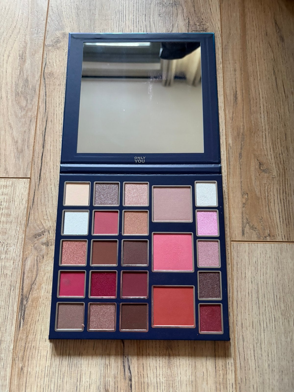 (Bijna) nieuw make-up palette 19 x 20 Ici Paris XL Only You, Overige kleuren, Gehele gezicht, Ophalen of Verzenden, Zo goed als nieuw