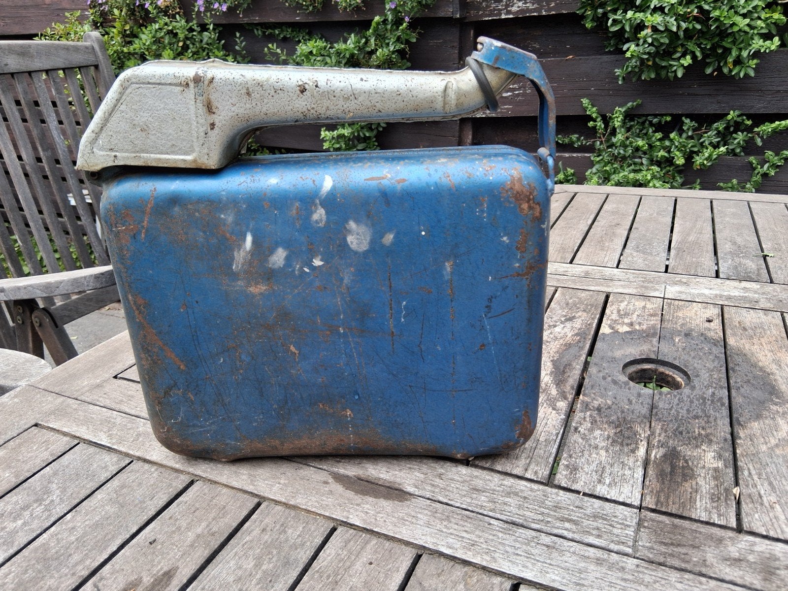 Jerrycan blauw met schenkteut, Ophalen, Gebruikt