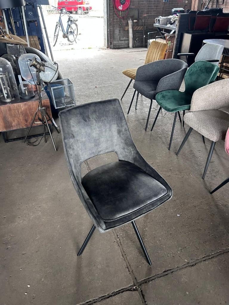 2 eetkamerstoelen donkergrijs draaibare as outlet korting, Ophalen, Twee, Nieuw, Grijs