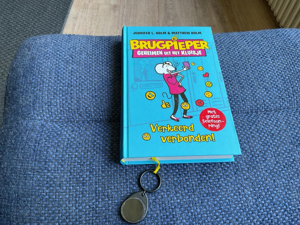 Brugpieper: Geheimen uit het kluisje - Verkeerd verbonden!, Ophalen of Verzenden, Zo goed als nieuw, Fictie