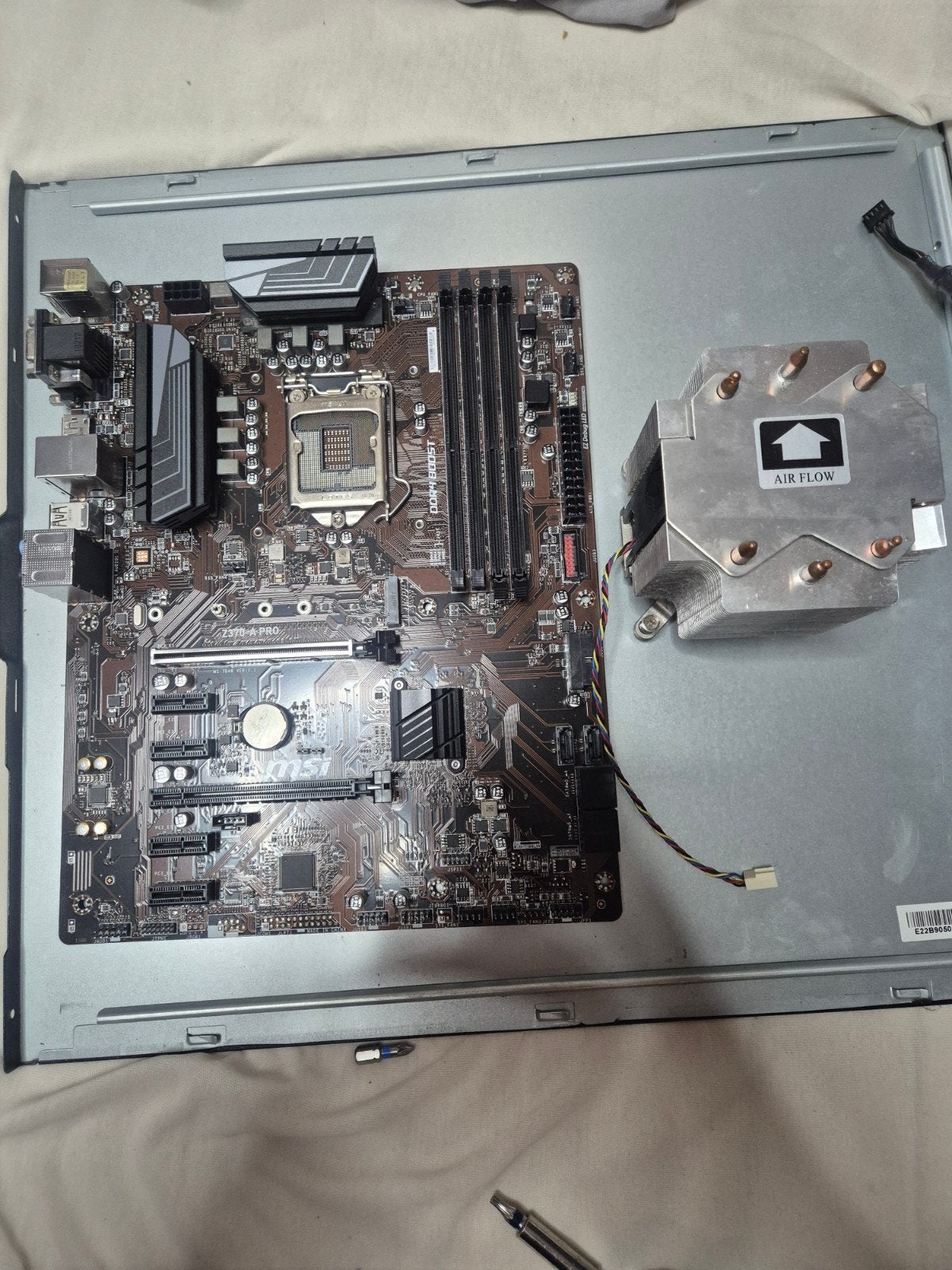 MSI Z370-A PRO Moederbord met CPU Koeler (GEEN CPU), Gebruikt, LGA 1151, DDR4, Ophalen of Verzenden
