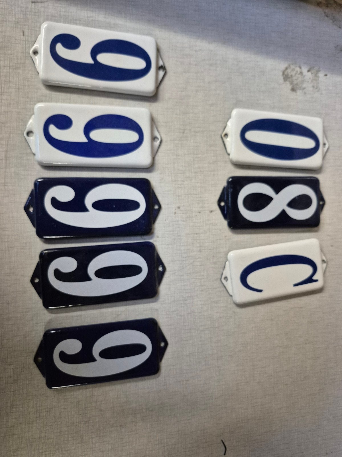 8x Emaille cijfer bordjes - Vintage huisnummers, Ophalen of Verzenden