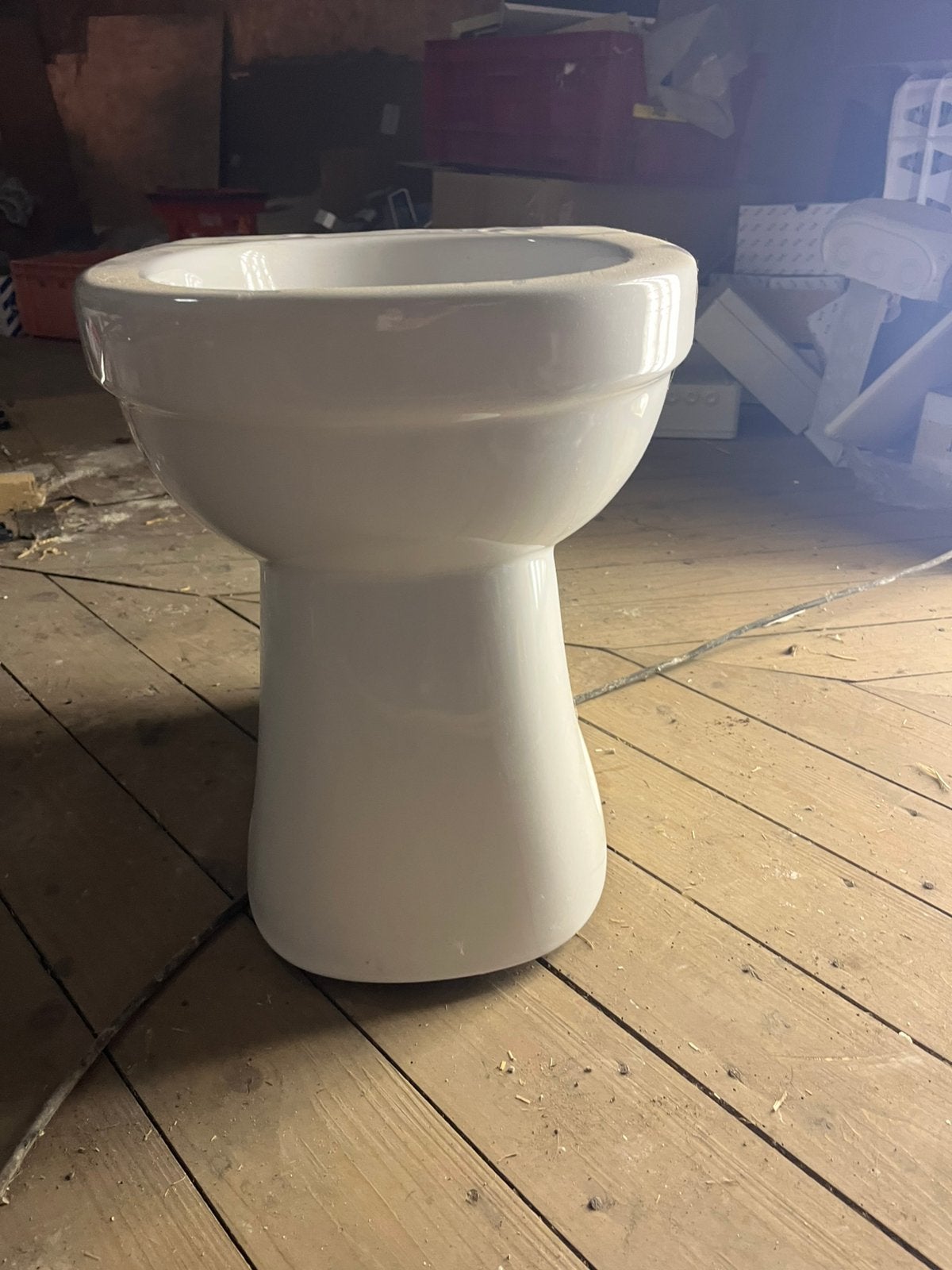 Nieuw Geberit staand toilet glanzend wit, Ophalen, Nieuw, Toilet
