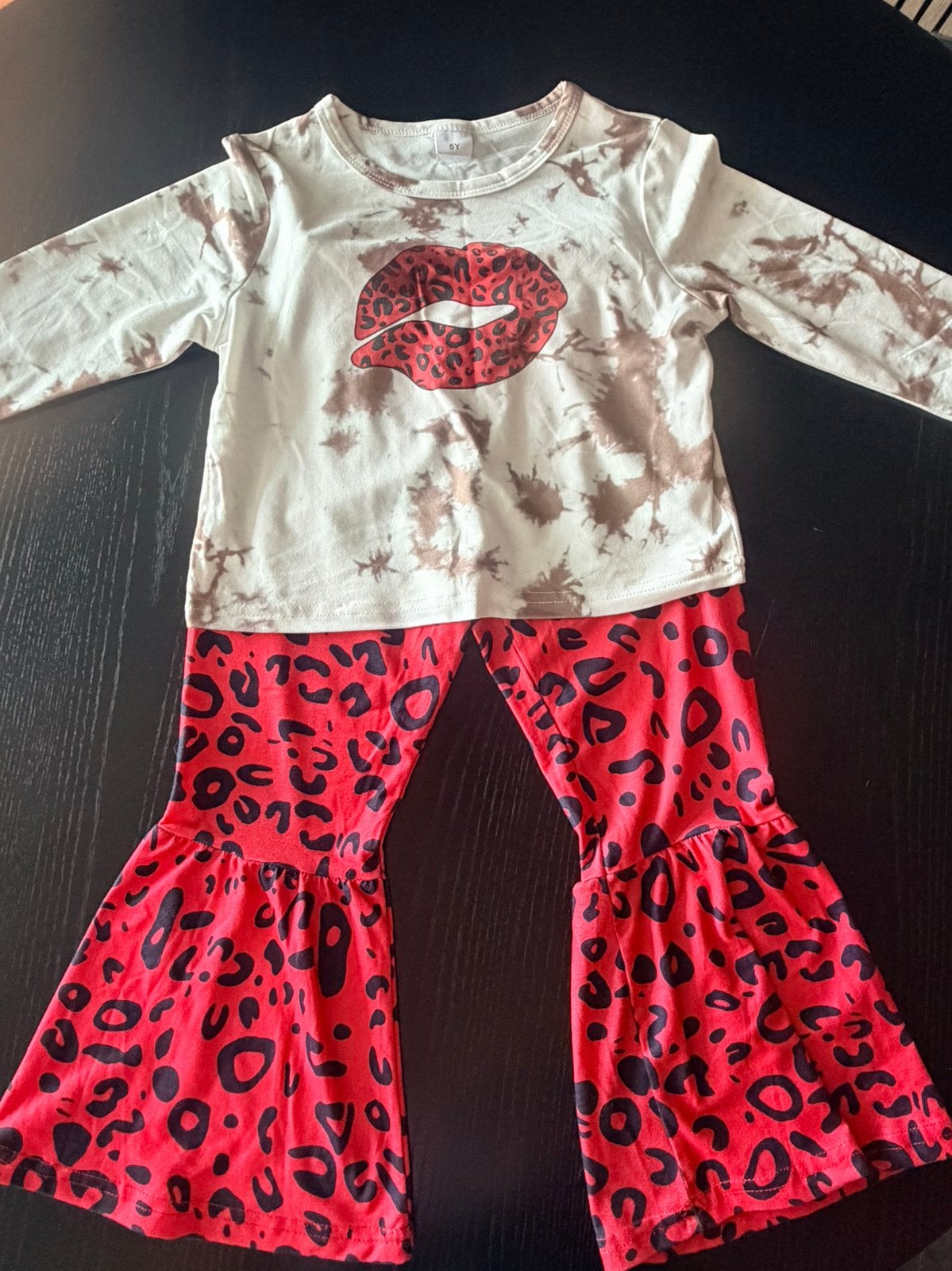 2-delig setje maat 110 / flared broek / panterprint, Ophalen of Verzenden, Gebruikt, Meisje