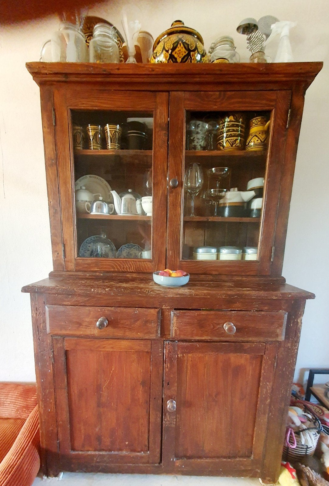 Antieke dennenhouten buffetkast - Fix Me Upper, Ophalen