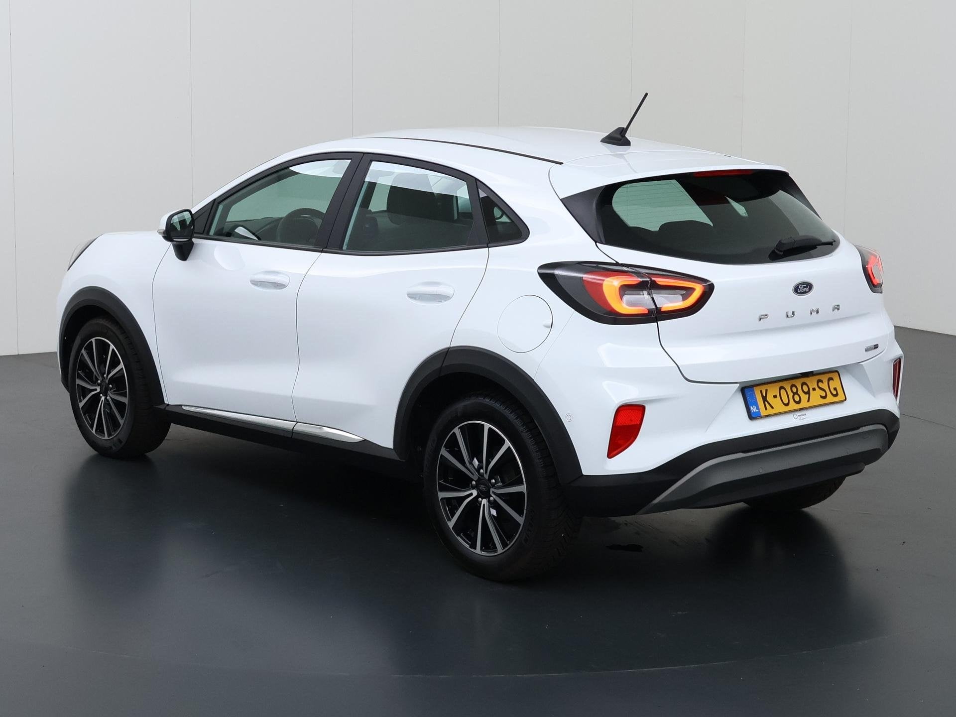 Foto 23 van Ford Puma 1.0 EcoBoost Hybrid Titanium | Winterpakket | Crui