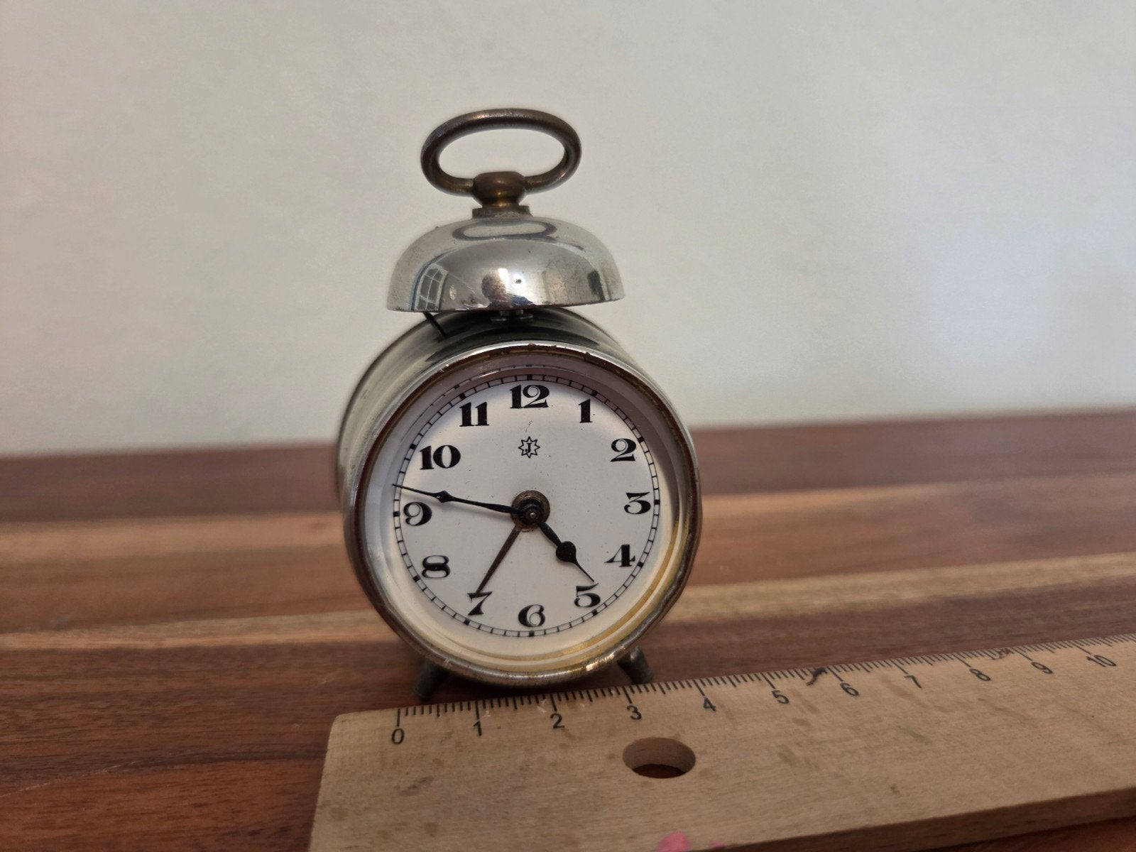Vintage wekker - Mechanisch - Zilverkleurig, Ophalen