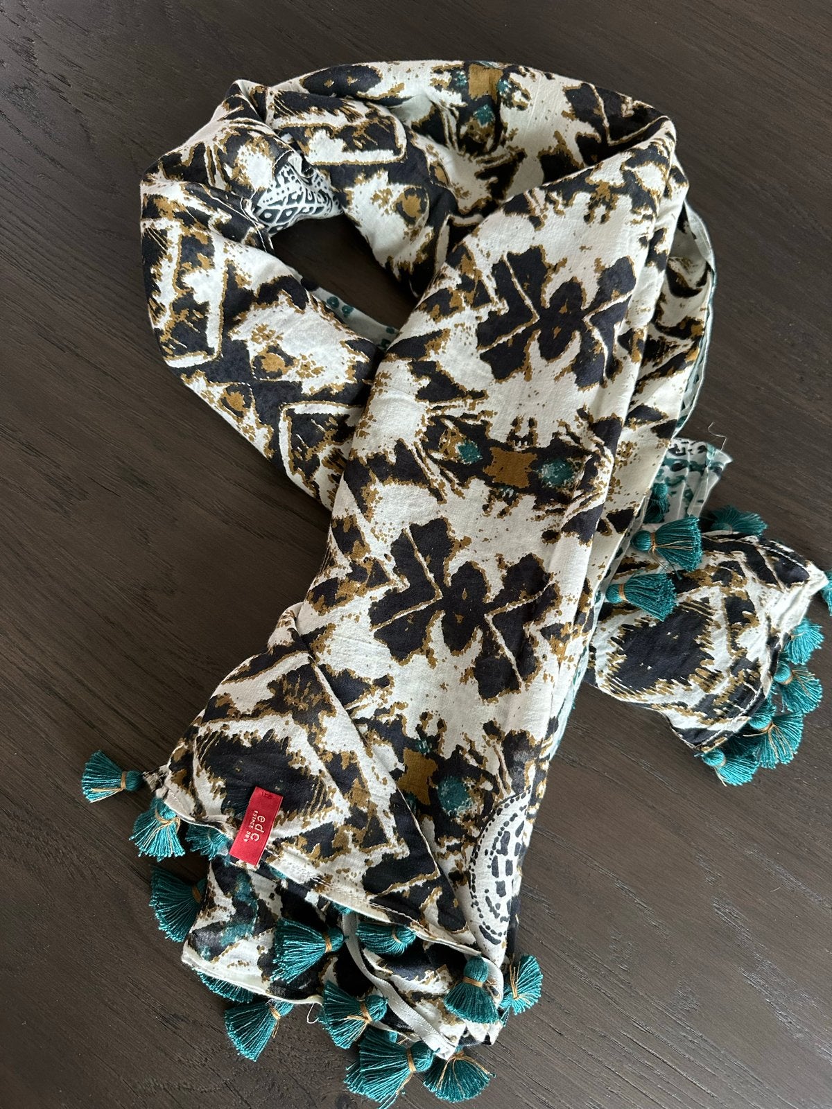 EDC ESPRIT luxe sjaal groen zwart wit kwastjes, Ophalen of Verzenden, Nieuw