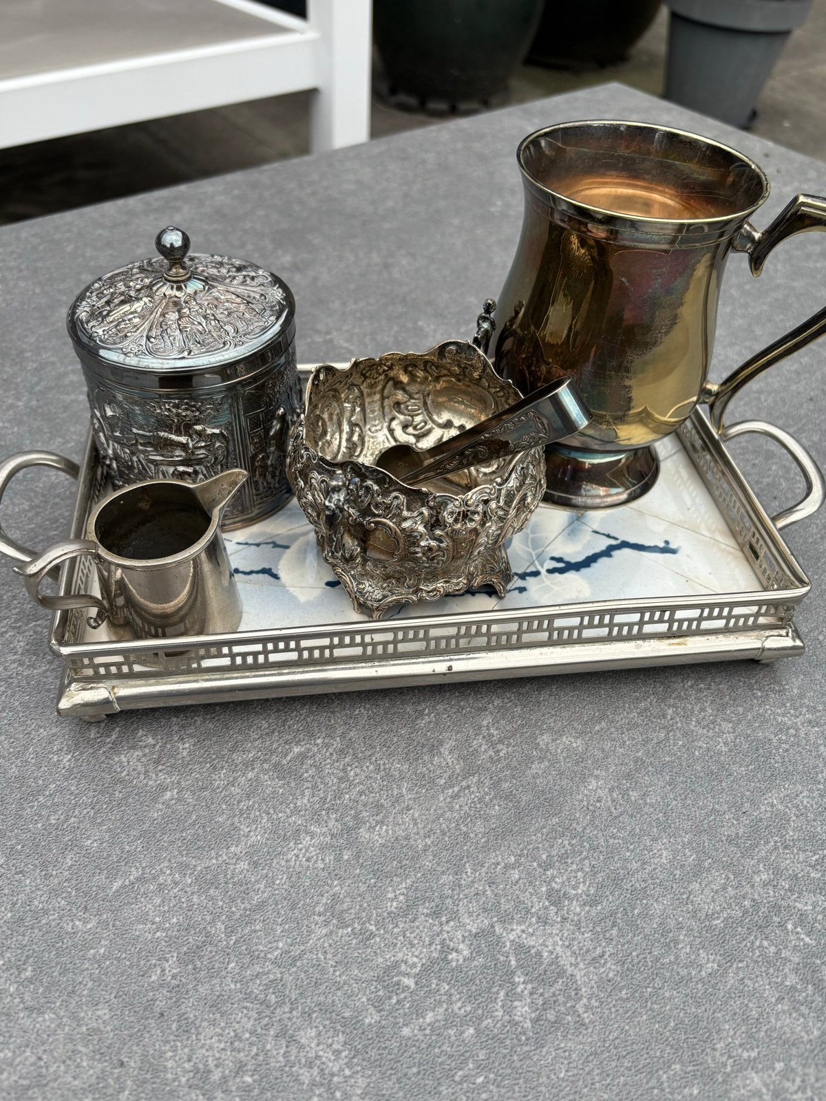 Antiek zilverkleurig dienblad met theeservies, Antiek en Kunst, Ophalen, Zilver