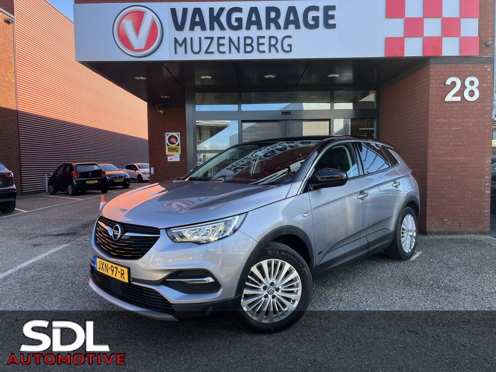 Opel Grandland X 1.6 Turbo Hybrid Innovation // FULL LED //, Auto's, Opel, Stof, 4 cilinders, Bedrijf, Grijs