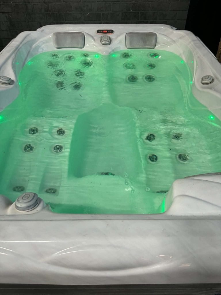 Jacuzzi Wellis Mars Made in EU Volledig nagezien Spa, hottub, Ophalen of Verzenden, Gebruikt, Afdekzeil, Vast