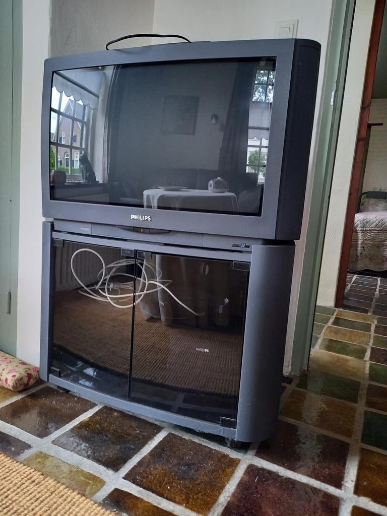 Philips Beeldbuis TV 70 cm met onderkast - Werkt perfect!, Audio, Tv en Foto, Televisies, Ophalen, Philips, Gebruikt, 50 Hz