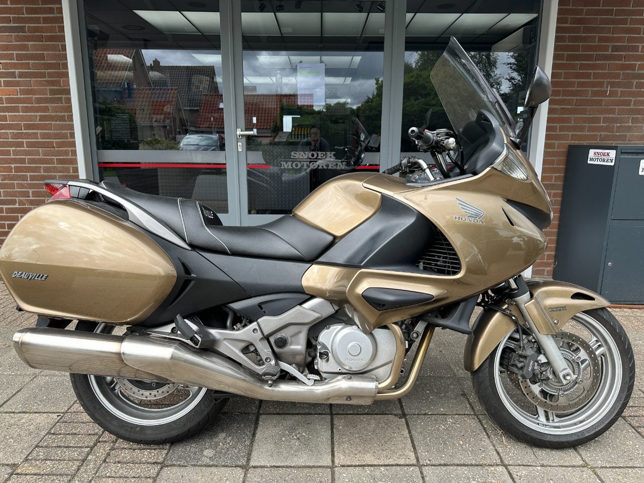 Honda NT 700 V DEAUVILLE ABS (bj 2006), Auto's, 65 pk, Gebruikt, Overige modellen, Origineel Nederlands