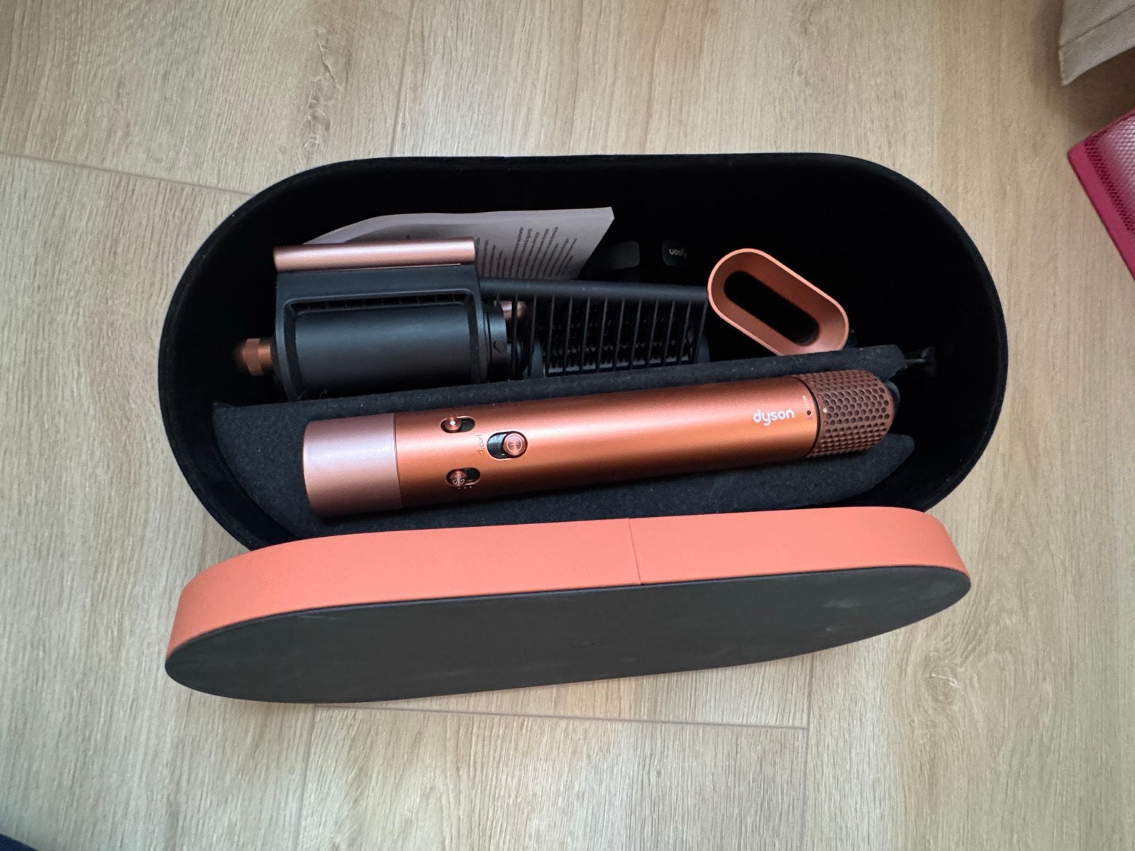 Dyson Airwrap i.d. Complete Long in Rosé/Koper, Sieraden, Tassen en Uiterlijk, Ophalen of Verzenden, Zo goed als nieuw, Föhn of Haardroger