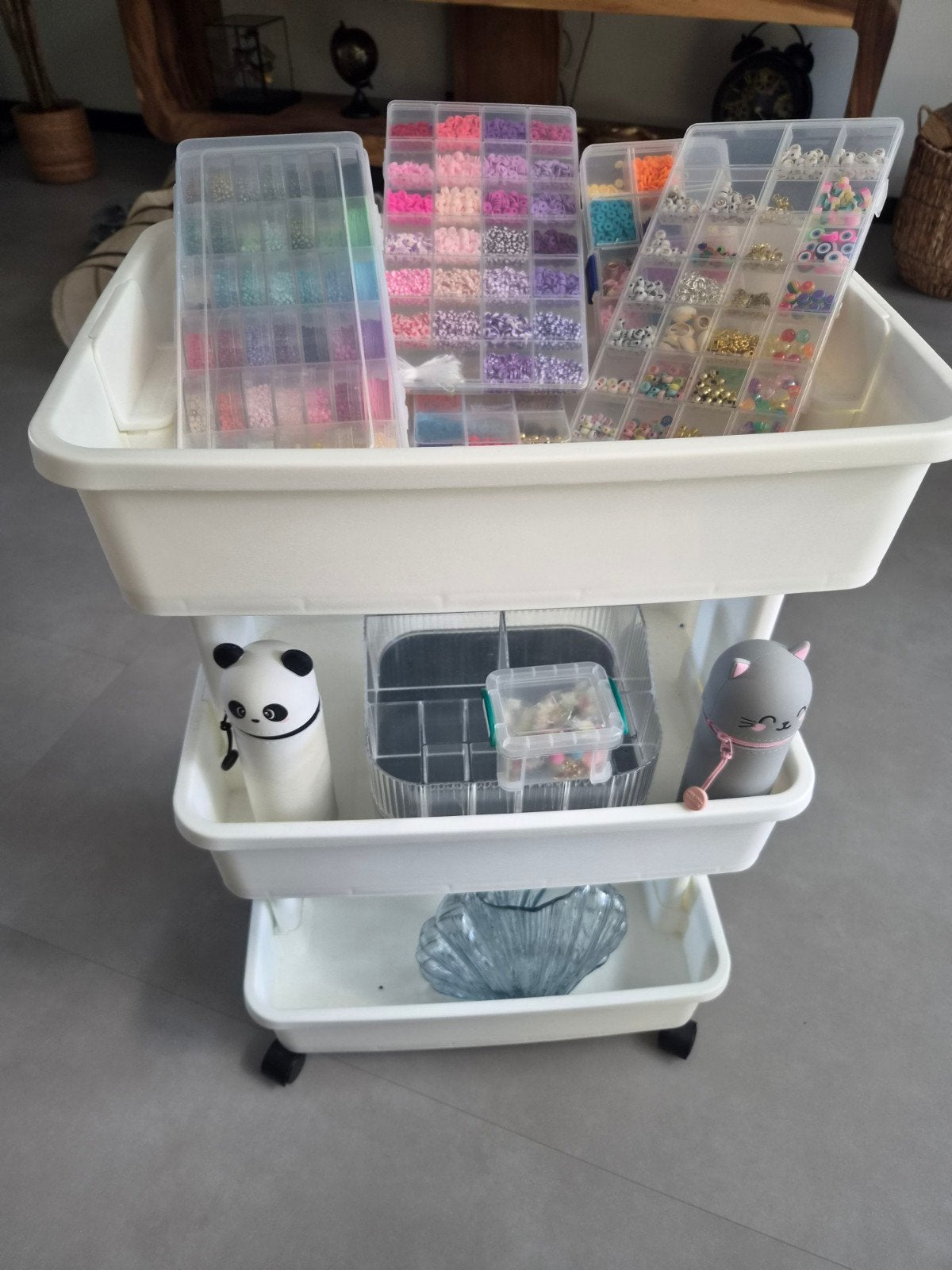 Kralenpakket met trolley, etuis, make-up organizer & vaas, Ophalen, Zo goed als nieuw