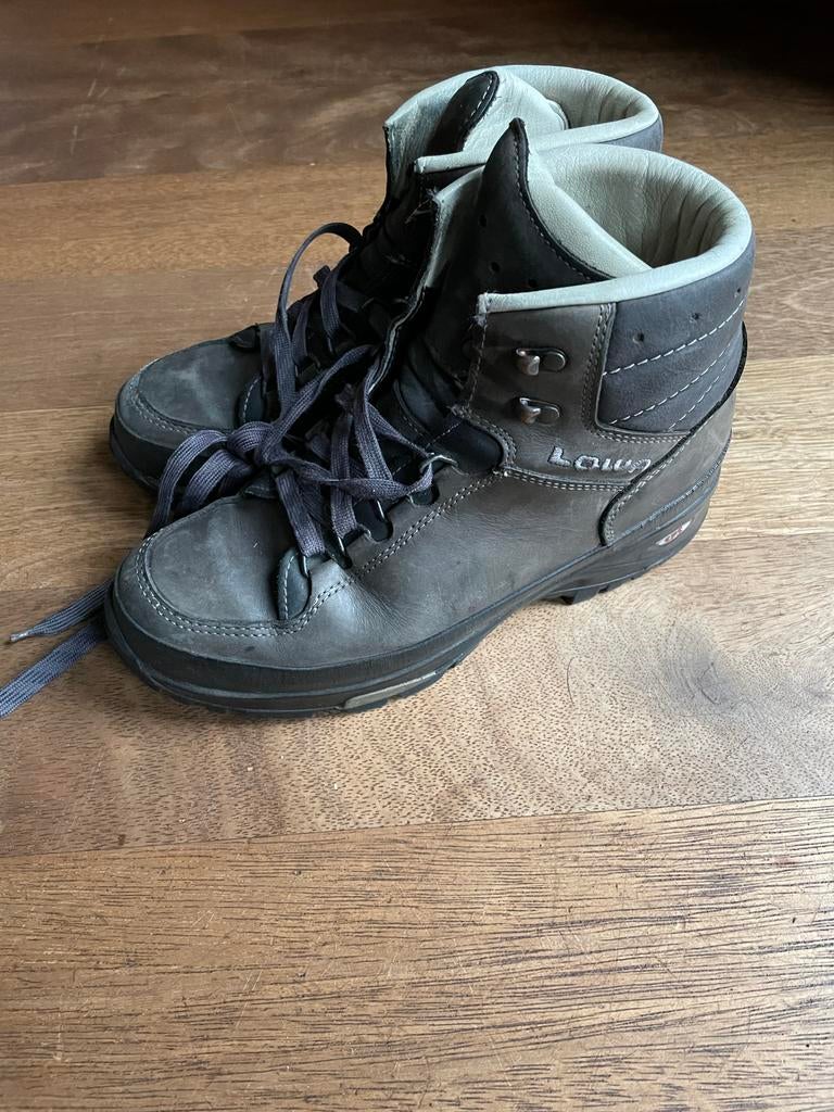 Lowa hoge leren bergwandelschoenen - maat 41,5 (7,5), Sport en Fitness, Bergsport en Wandelen, Ophalen of Verzenden, Gebruikt