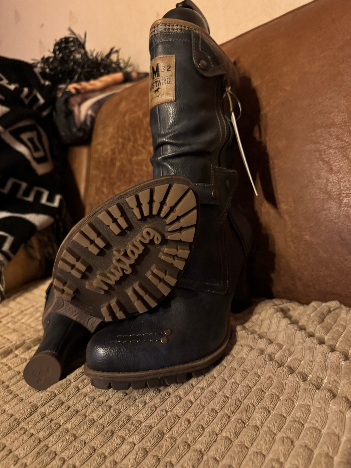 Mustang laarzen - Nieuw met label, Kleding | Dames, Schoenen, Ophalen of Verzenden, Nieuw, Blauw, Lage of Enkellaarzen