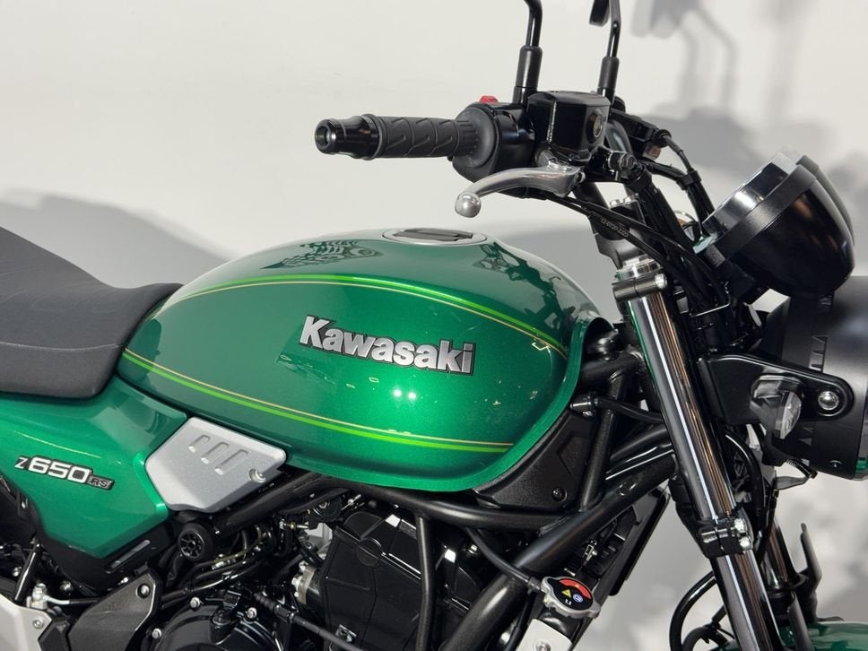 KAWASAKI Z650RS (bj 2023), Motoren, 2 cilinders, 649 cc, Bedrijf, Onbekend