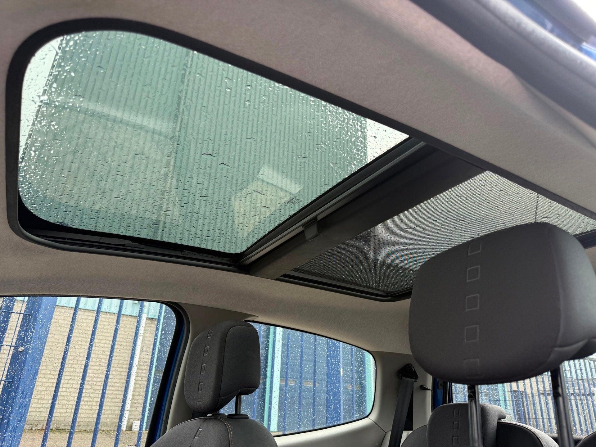 Foto 20 van Renault Twingo 1.2-16V SPORT*AIRCO*16 INCH*AKTIEPRIJS!