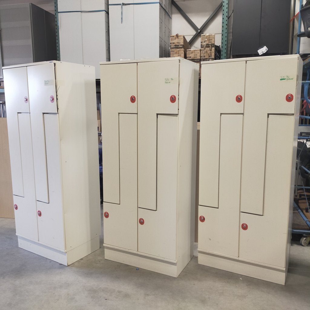 4-deurs Oostwoud ruimte besparende Z-lockerkast 195x80x50 c, Niet ingevuld, Gebruikt, Niet ingevuld, Niet ingevuld