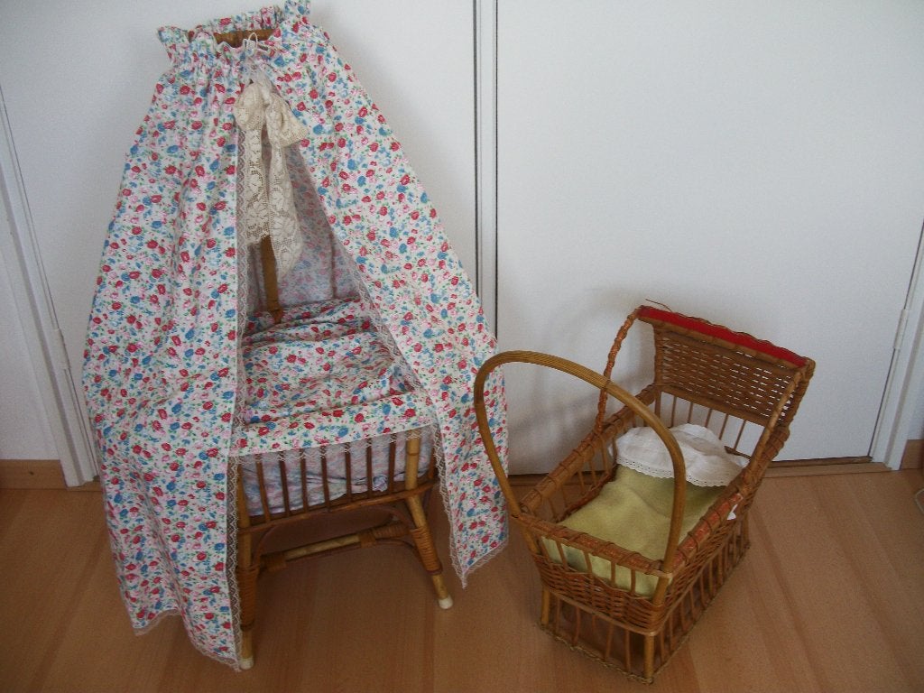 Vintage Rieten Poppenwieg en Wagen met Bekleding - per stuk, Ophalen