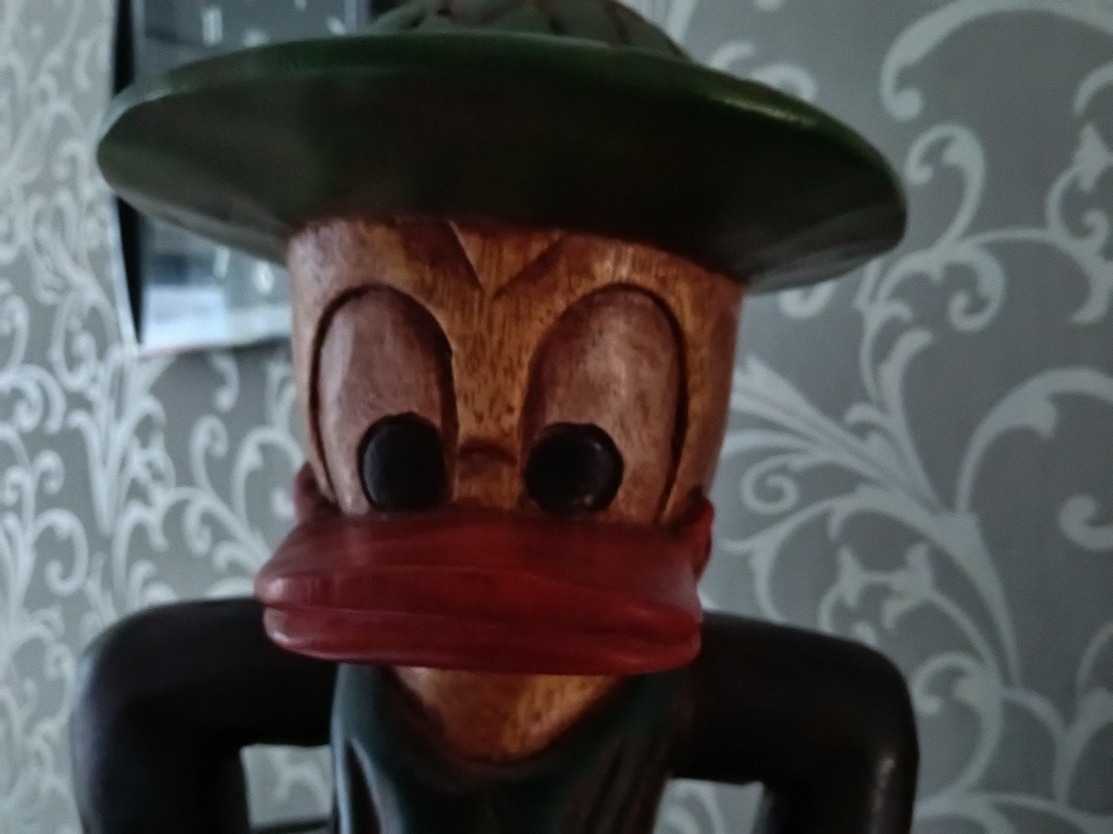 Vintage houten beeld Donald Duck in cowboy-outfit, Verzamelen, Poppetjes en Figuurtjes, Ophalen of Verzenden, Zo goed als nieuw