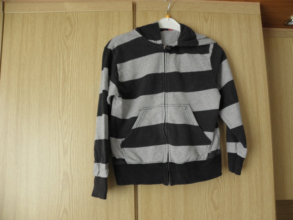 Goedkoop zwart grijs hoody katoenen vest H&M 146 goede staat, Gebruikt, Trui of Vest, H&M, Ophalen of Verzenden