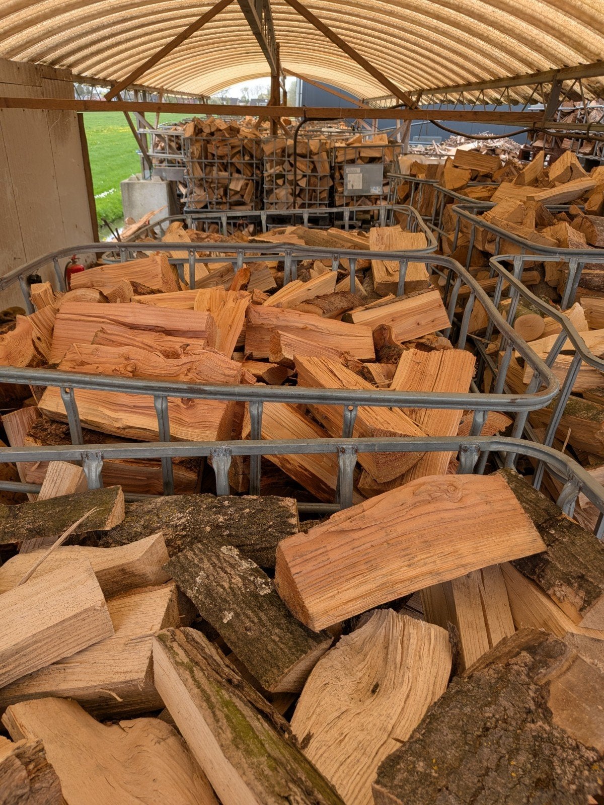 3,6 kuub douglas voor €310is €86 per kuub, Tuin en Terras, Haardhout, 3 tot 6 m³, Ophalen of Verzenden, Overige houtsoorten, Blokken