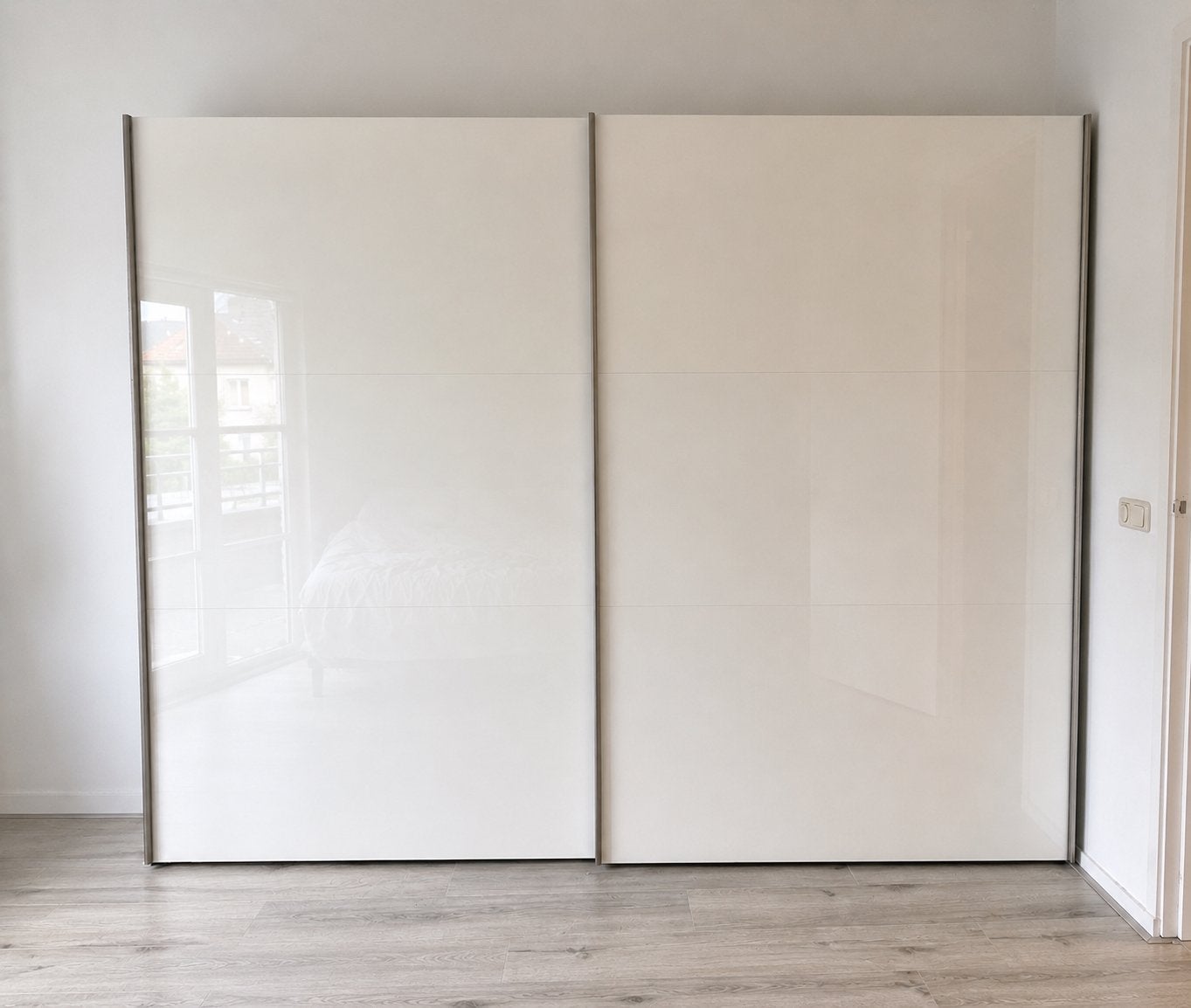 Grote zweefdeurkast | 260 cm | wit hoogglans, Huis en Inrichting, Kasten | Kledingkasten, Overige materialen, Zo goed als nieuw