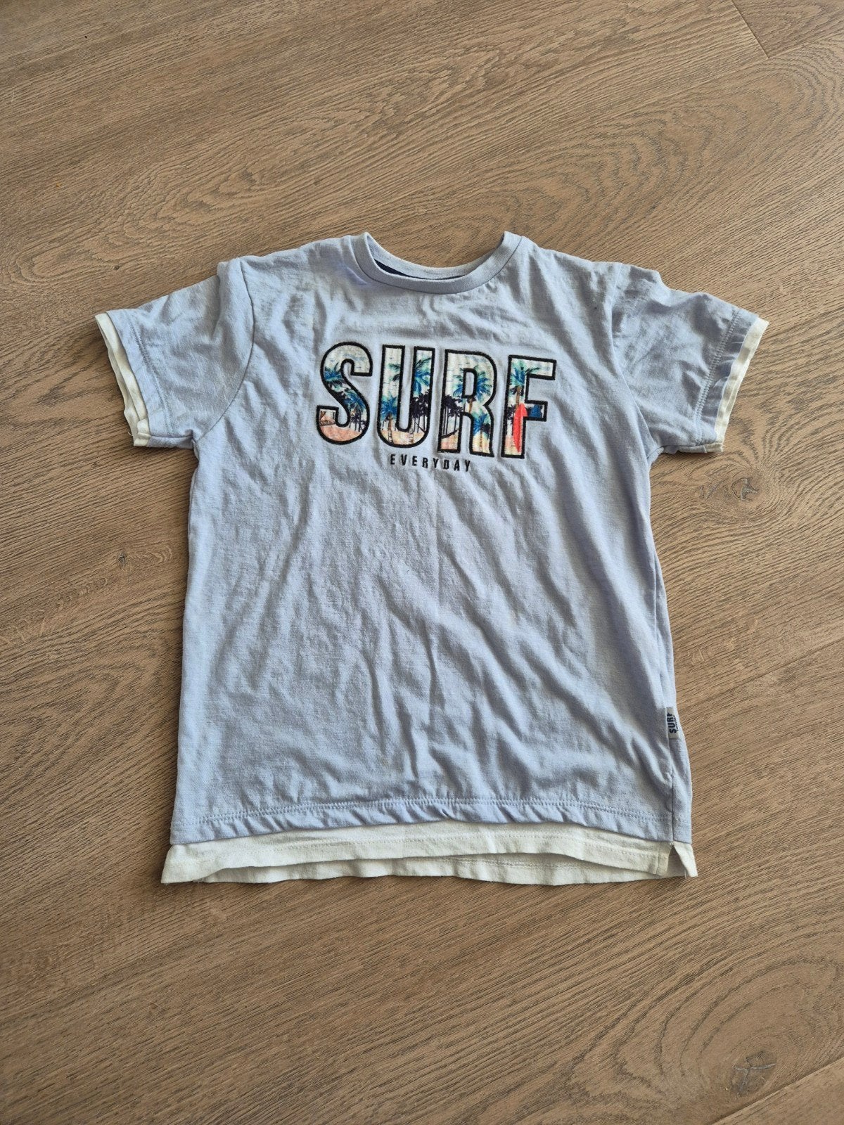 Shirtje maat 128, Kinderen en Baby's, Kinderkleding | Maat 128, Ophalen of Verzenden, Zo goed als nieuw, Jongen, Shirt of Longsleeve